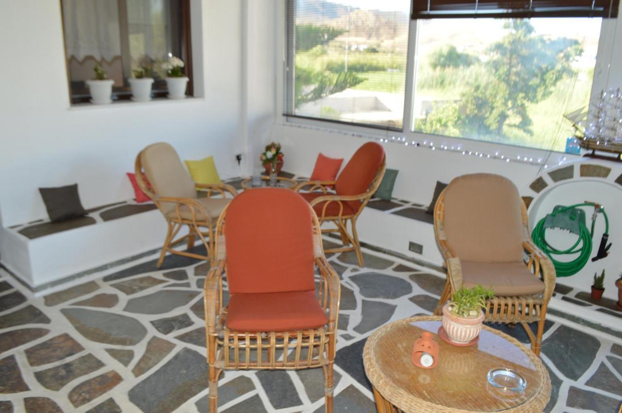 Livadi  Pergola 아파트 호텔 외부 사진